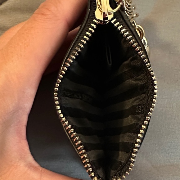 Floral Black Card Holder Keychain - Picture 3 of 3